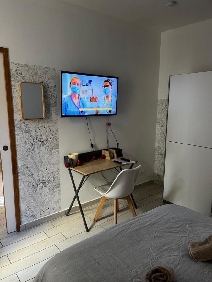 Joli Appartement Hypercentre T2, Classe Meuble De Tourisme 3 Avec Parking Gratuit Béziers Exterior foto